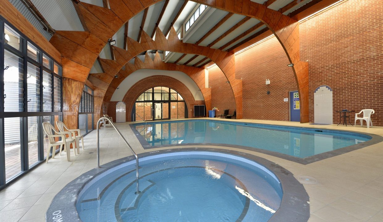 Bridgewater Lifestyle Village swimming pool