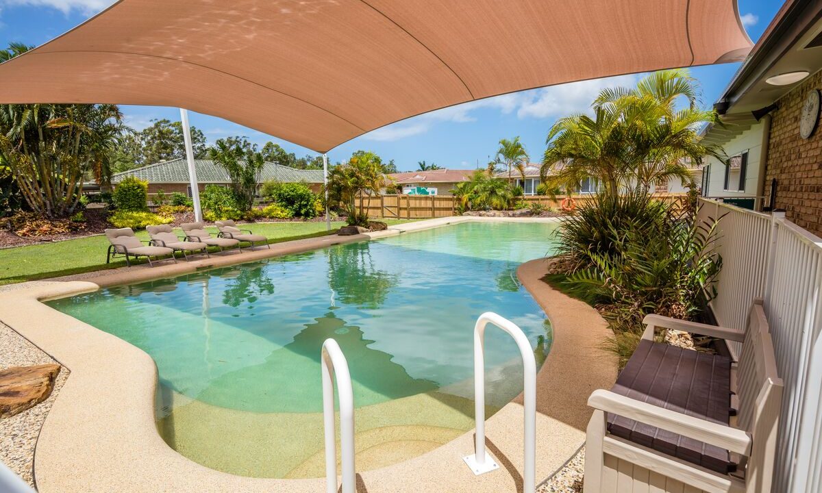 Hibiscus Buderim Meadows Swimming Pool