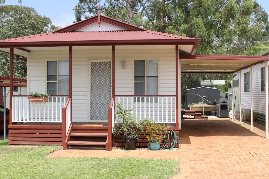 Macquarie Shores Home Village House